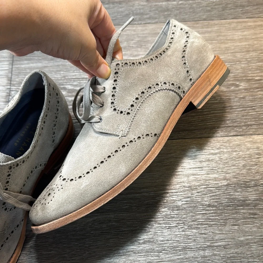 Cole Haan Men's Light Gray Suede Oxfords size 10.5 (b166)